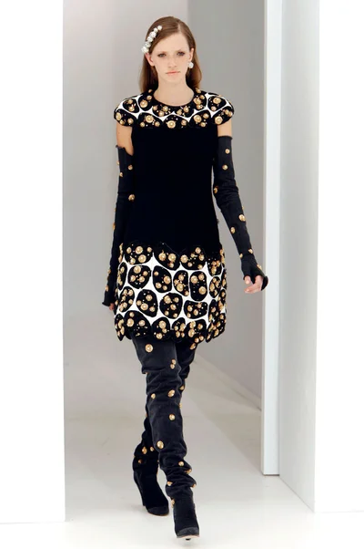 Look 28